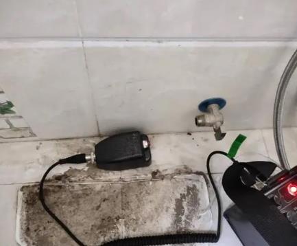 伊春屋顶漏水维修公司分享下卫生间漏水的危害及解决方法